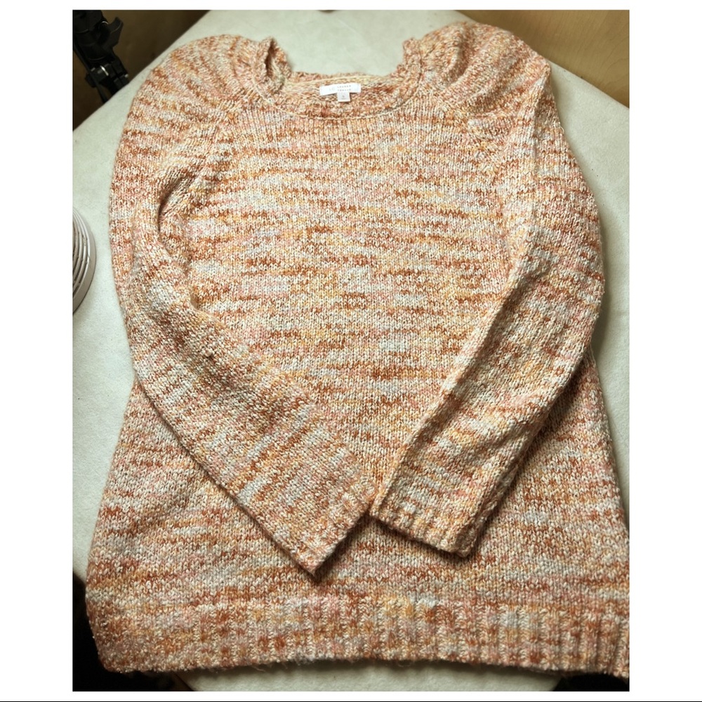 Beautiful Lauren Conrad sweater with ruffled shoulders- Size small. Worn 1x.